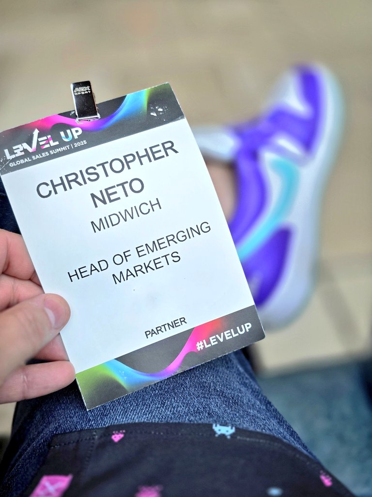 Day 2 at <a href="/our_forte/">FORTÉ</a> Level Up. New branding, new handle for the former AVI Systems 🥳 #avtweeps