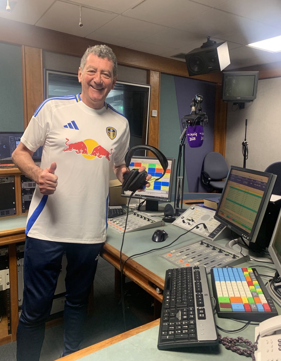 Lorcan Murray (@lyriclorcan) on Twitter photo In studio and still haven’t changed yet! Can’t believe we are going straight up…the theme on the show today… Marching on together!! <a href="/LUFC/">Leeds United (C)</a> <a href="/RTElyricfm/">RTÉ lyric fm</a> In studio and still haven’t changed yet! Can’t believe we are going straight up…the theme on the show today… Marching on together!! <a href="/LUFC/">Leeds United (C)</a> <a href="/RTElyricfm/">RTÉ lyric fm</a>