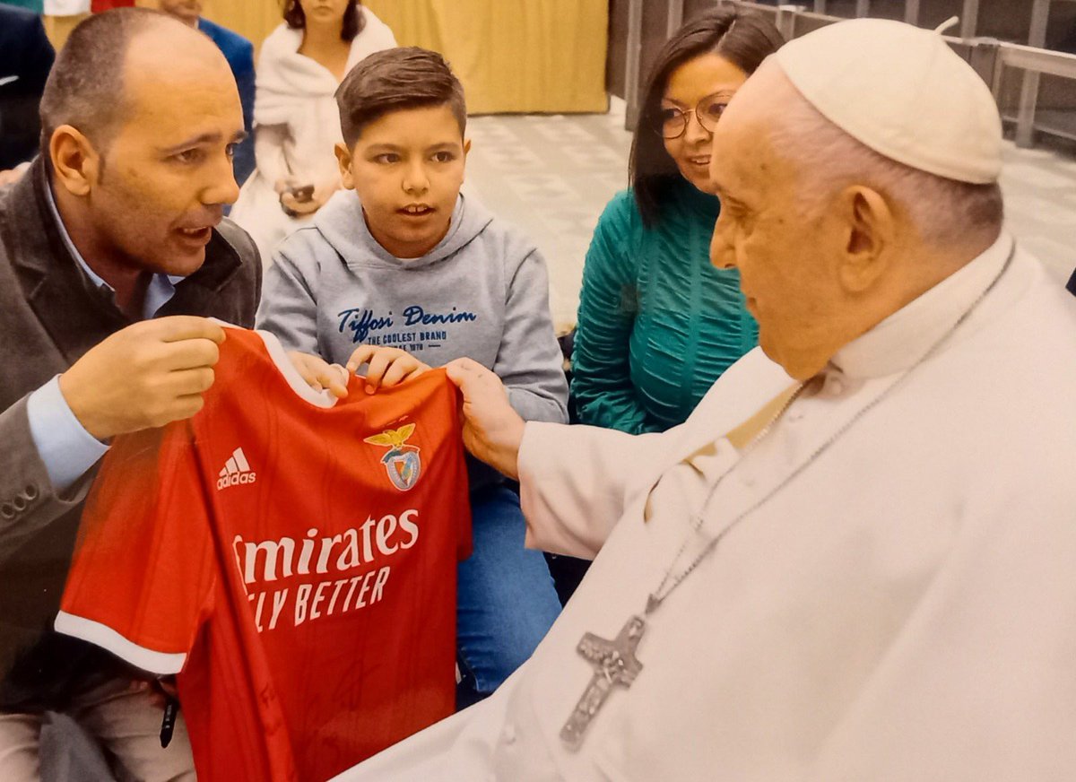 SL BENFICA FRANCE 🦅🇫🇷 tweet media