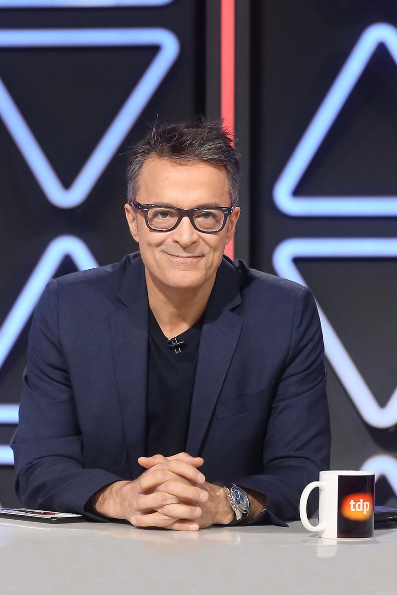 VintageRTVE's tweet photo. 👏👏Agradecemos enormementre la buena acogida al programa de anoche, el Vintage '7 finales clásicas' de la #Copa.

🏆El sábado viviremos en RTVE la octava final entre Barça y Real Madrid 

📺Ya dispoible en @rtveplay pinchando en 👉https://t.co/LLbsKOxsWx

#CopaRTVE #LaCopaMola https://t.co/cQiLrJ5rAO