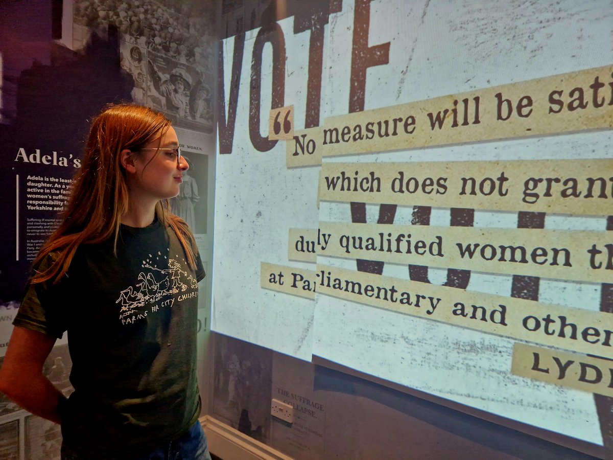 Looking for something to do today? Our museum is open 11am-4pm (last entry 3pm). Come along to discover the story of the Pankhurst family &amp; how the suffragette movement began in our parlour, and check out our awesome Tiny Tea Room! Book your tickets here: eventbrite.co.uk/e/visit-the-pa…