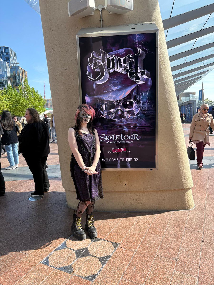 Fr0g_Beanz's tweet photo. i attended my first ever ritual in london on saturday! IT WAS THE BEST EXPERIENCE EVER https://t.co/XfKKBT4cYY
