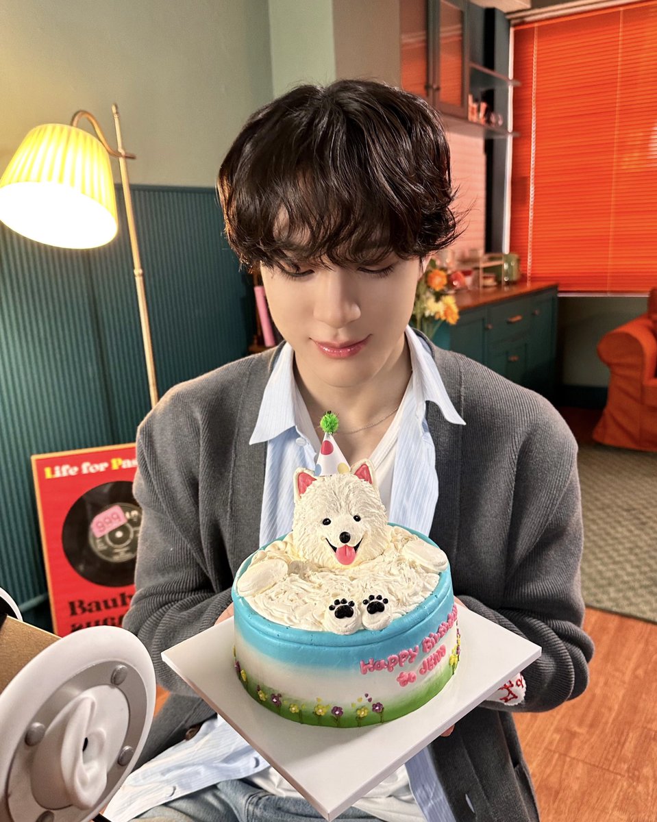 mixelpaxel's tweet photo. HAPPY BIRTHDAY JENO 🎂💗🎉

#우리의바다_제노야_생일축하해
#HeavenLeeJENODay https://t.co/UHaXKOlAnZ