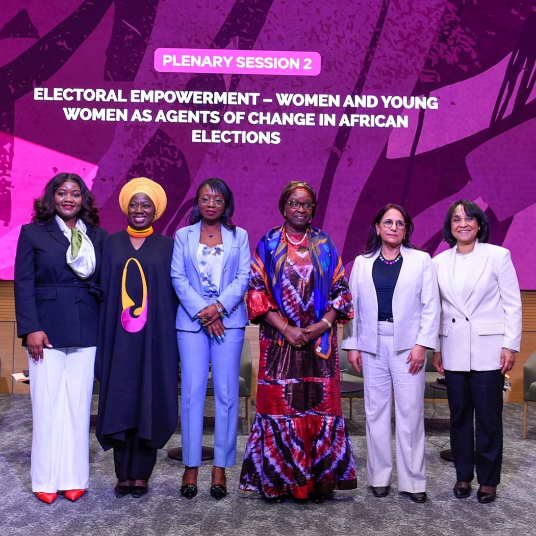 Policy Center for the New South (@policycenterns) on Twitter photo 📸 Group photo with the panelists—thank you for your valuable insights! <a href="/AUC_PAPS/">African Union Political Affairs Peace and Security</a> <a href="/AminaBouayach/">Amina Bouayach</a> <a href="/AwaNdiayeSeck1/">Awa Ndiaye Seck</a> <a href="/AUBinetaDiop/">AU WPS Bineta Diop</a> 📸 Group photo with the panelists—thank you for your valuable insights! <a href="/AUC_PAPS/">African Union Political Affairs Peace and Security</a> <a href="/AminaBouayach/">Amina Bouayach</a> <a href="/AwaNdiayeSeck1/">Awa Ndiaye Seck</a> <a href="/AUBinetaDiop/">AU WPS Bineta Diop</a>