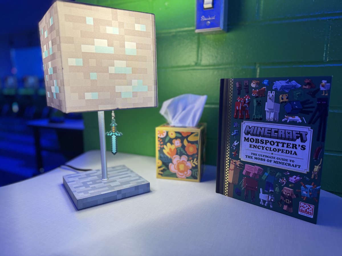 DCPSMinecraft's tweet image. 👀 exciting things are happening... more information to come! 🤭🩵