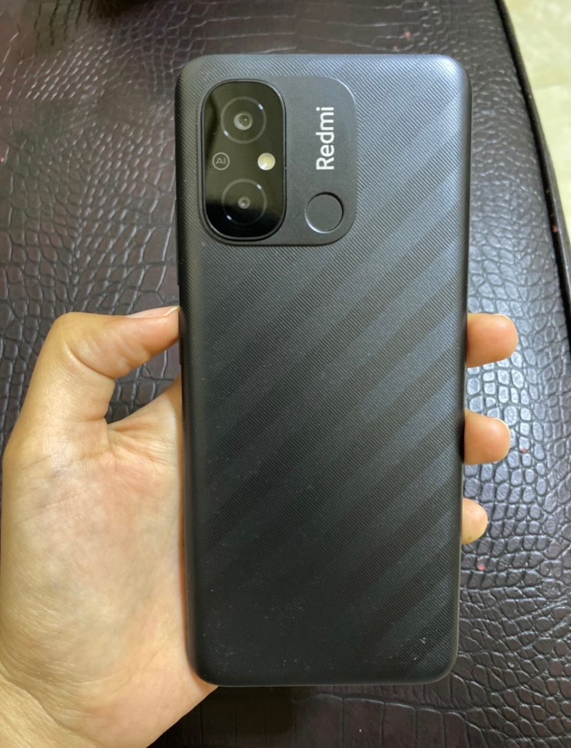 samyoungzz's tweet photo. wts hp android redmi 12c black 4/128 Gb. include charger dan box
-udah ada face id 
-fingerprint fungsi
-blm pernah service 
-second device cuman dipake https://t.co/bzWNeXmW8N