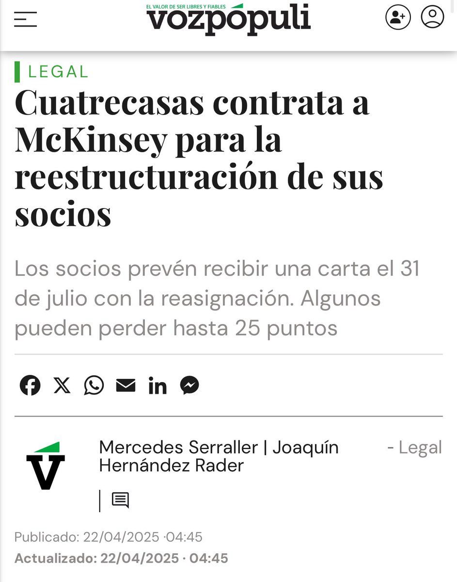 davmiranda's tweet photo. Cosas de remuneraciones en grandes firmas de abogados.

Cuatrecasas contrata a la consultora McKinsey para establecer el nuevo reparto de “units” (derechos económicos sobre el beneficio de la firma) entre sus socios.

Para los que no estéis familiarizados con el reparto de beneficios a través “units”, éste sistema nace en las firmas “white shoe” de NY a finales del s. XIX, como una alternativa al “eat what you kill” (remuneración en función de facturación generada). 

En este sistema, a cada nuevo socio se le asignan un número de “units” y esas “units” se van incrementando o reduciendo periódicamente (cada 1-3 años), en función de unos criterios preestablecidos que miden su contribución a la firma (teniendo en cuenta no sólo la facturación aportada por el socio, sino también otros aspectos como liderazgo, responsabilidades de gestión interna, reputación, capacidad de generación de nuevos clientes…). 

El valor de cada “unit” es el resultado de dividir el beneficio de la firma por el número de “units” en circulación. A modo de ejemplo, si en una firma el beneficio es de €10M y hay 1.000 “units” creadas, cada “unit” tendría un valor de €10.000 (= €10M/1.000). En el caso de Cuatrecasas, la noticia dice que el valor de cada unit rondaría los €14.000.

El sistema de “units” tiene la ventaja de que es un método de remuneración transparente y no requiere de farragosas (y, a veces, fiscalmente ineficientes) ampliaciones de capital social (para dar mayor participación en beneficio a determinados socios, diluyendo la participación del resto de socios), amortizaciones de participaciones (para reducir la participación de beneficios de determinados socios, acrecentando la participación del resto de socios) o venta de participaciones entre socios (para reducir la participación en beneficios de unos socios en favor de otros, sin impactar en la participación del resto de socios) a fin de modificar la remuneración de los socios. 

Es decir, el sistema permite que todos los socios tengan una participación igualitaria en el capital social, sin que ello impacte en su remuneración, pues ésta depende exclusivamente del número de “units” que se le asigne a cada uno.

La desventaja es que la determinación de la aportación de cada socio a la firma (según los criterios establecidos) no está exenta de subjetividad y las típicas quejas del “qué hay de lo mío” (razón por la cual, entiendo, la dirección Cuatrecasas ha decidido apoyarse en un tercero a la hora determinar la nueva distribución de “units” entre sus socios).

Como nota informativa final, en las sociedades mercantiles profesionales (al menos, en las de abogados), Hacienda no permite el reparto de beneficios vía dividendos (salvo, en su caso, una parte simbólica), por lo que dichos beneficios se distribuyen como renta de actividad económica (tributando al tipo marginal de IRPF). Con el agravante de que Hacienda considera asimismo que la sociedad profesional debe repartir prácticamente todo el beneficio (para forzar así su tributación, pues, en caso de que ese beneficio se destinara a reservas, Hacienda no lo “trincaría”). Esto de facto obliga a que, si un año las cosas vienen mal dadas, los socios tienen que rascarse el bolsillo para capitalizar la firma o mandarla a concurso, pero a Hacienda esto se la trae al pairo, pues su único interés es “trincar” a toda costa. 

Por esta razón, normalmente el beneficio después de impuestos de las grandes firmas de abogados españoles es muy pequeño (en comparación con su facturación), ya que el reparto del beneficio es un gasto deducible. 

https://t.co/vcINVApBWy