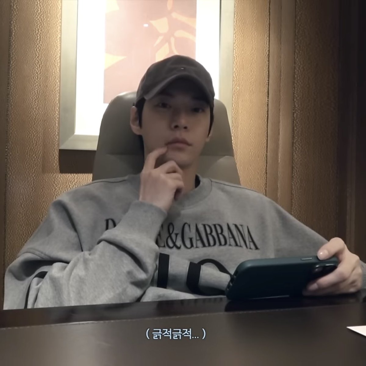 축하가 너무 늦었어😅