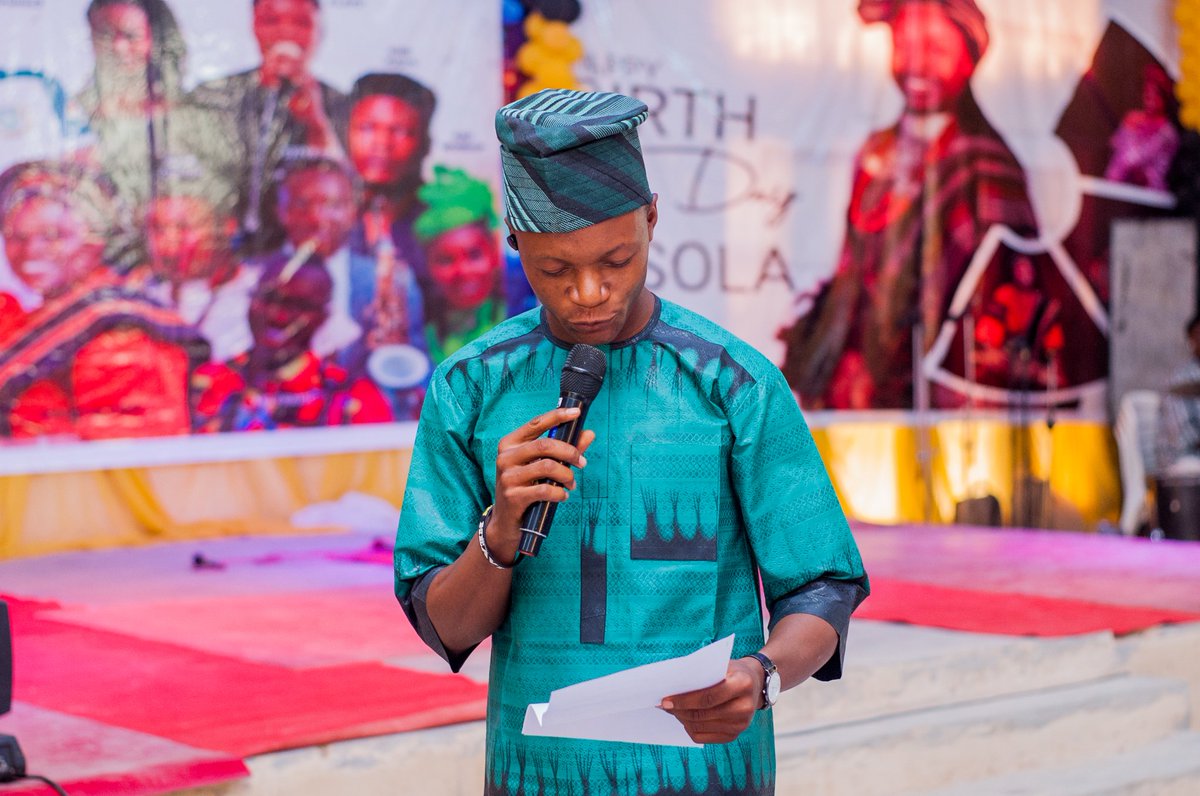 Dzioncreativity's tweet photo. NOT BY MIGHT

NOR BY POWER

BUT BY THE SPIRIT OF GOD 💃

I had the privilege of doing a summary of the Book, titled: A TESTAMENT OF GRACE, that captured the Life, Legacy and Impact of Daddy Yemi Ojo at 50 
:
:
:
:
#results_birthing_designer 
#design_with_dzion 
#dzionscreativity https://t.co/kdCjV0L2FF