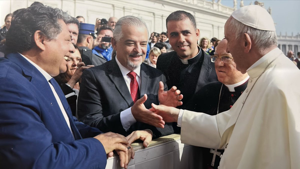Com profundo pesar, recebemos a notícia do falecimento do Papa Francisco. Primeiro papa latino-americano e jesuíta, foi voz incansável pelos pobres, pela paz e pelo cuidado com a criação. Seu legado permanece vivo como testemunho de amor, justiça e esperança.