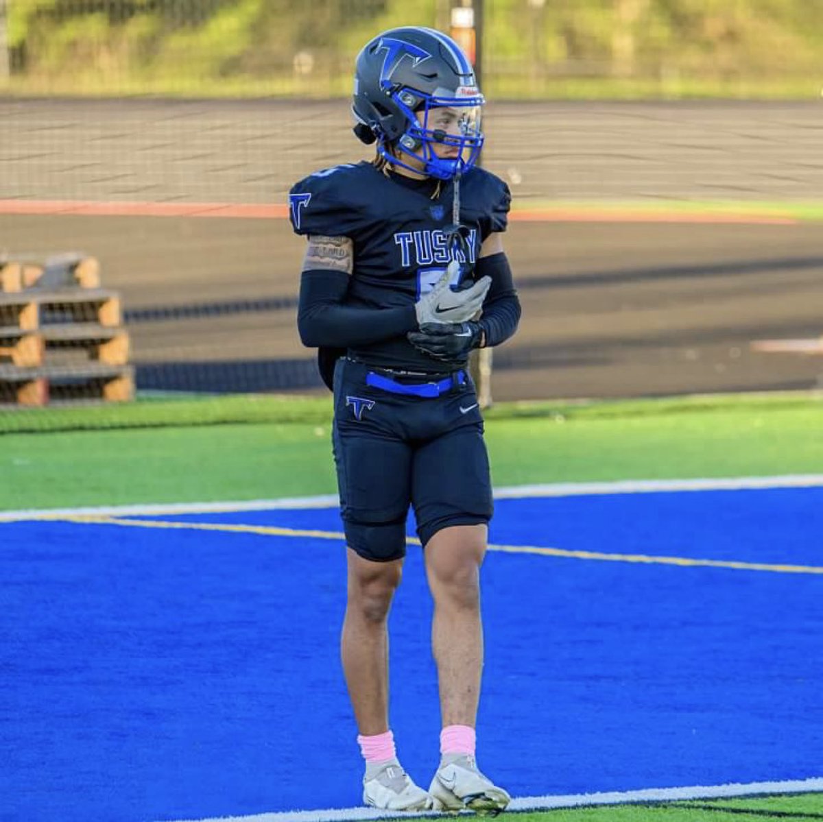 After much thought,I’ve decided to continue my academic and athletic career with Loudoun sports academy! Class of 26’
Recruitment 100% open <a href="/LSAWolfDen/">The Wolf Den</a> <a href="/LoudounSportsAC/">Loudoun Sports Academy (LSA)</a> <a href="/The1AndOnlyOB/">𝐂𝐎𝐀𝐂𝐇 𝐎𝐁𝐈𝐄 𝐖𝐎𝐎𝐃𝐒</a> <a href="/CoachTFields/">Coach T</a> <a href="/RahmelMeade/">Coach Rahmel Meade</a> let’s work pack!