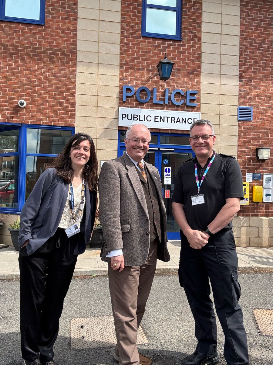 Leicestershire OPCC (@leicspcc) on Twitter photo ๐ ๐ฒ๐น๐๐ผ๐ป ๐๐ผ๐บ๐บ๐๐ป๐ถ๐๐ ๐๐ฎ๐
Next stop on this weeks Community Day was a visit to Melton Mowbray police station where the PCC was joined by Deputy Police and Crime Commissioner, Charlie Chirico.
The PCC and DPCC met with Inspector Darren Richardson, the local Melton ๐ ๐ฒ๐น๐๐ผ๐ป ๐๐ผ๐บ๐บ๐๐ป๐ถ๐๐ ๐๐ฎ๐
Next stop on this weeks Community Day was a visit to Melton Mowbray police station where the PCC was joined by Deputy Police and Crime Commissioner, Charlie Chirico.
The PCC and DPCC met with Inspector Darren Richardson, the local Melton