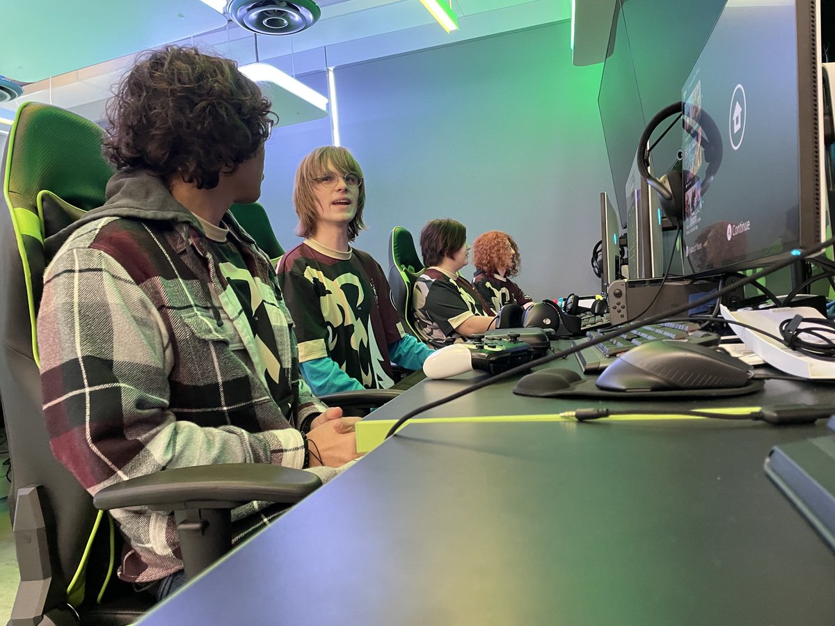 KutztownEsports's tweet image. KU Splatoon Esports traveled to Slippery Rock last weekend to play in Scrapper Scramble! KU Gold earned first place, with Maw and Order not far behind in second. 

Thank you @SlipRockEsports for inviting us to this wonderful event!