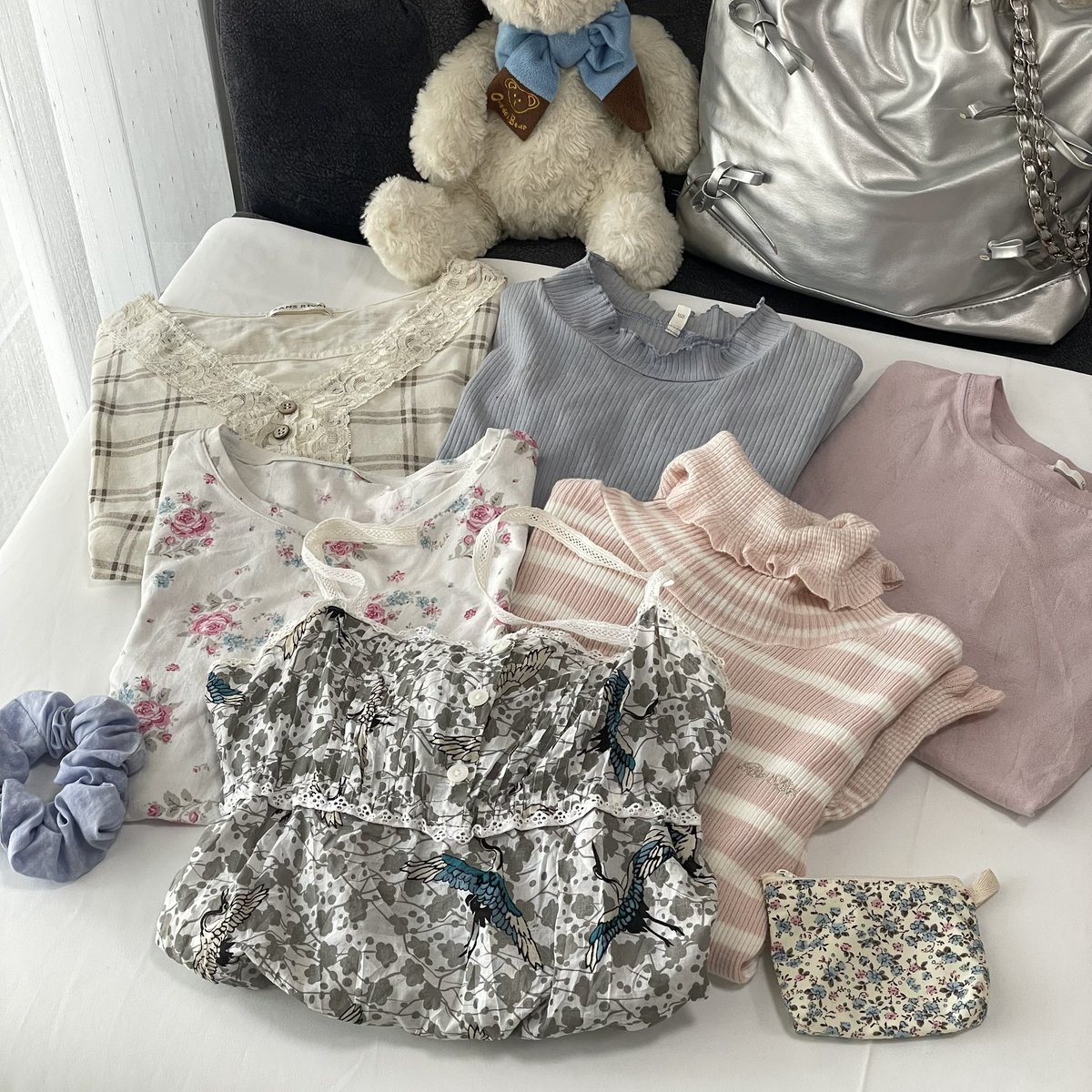 Liiiiyyyyy_'s tweet photo. ✿  ส่งต่อเสื้อผ้า  ⌇ 🐰
รอบนี้มีไม่เยอะน้า ไหมพรม สายเดี่ยว กางเกง กระโปรง 𖠋   ༘⋆
ลงพรุ่งนี้ 23/04 19.00 น.
ค่าส่งเหมา 45.- ปัก+ฟอล ลด 10.- ꒱˚ ༘♡ 🛒

#เสื้อผ้ามือสอง #เสื้อผ้ามือสองสภาพดี #ส่งต่อเสื้อมือสอง #ส่งต่อเสื้อผ้ามือ2 #โล๊ะตู้เสื้อผ้ามือสอง #โล๊ะตู้ #ส่งต่อเสื้อผ้า https://t.co/xLdMPhigC7