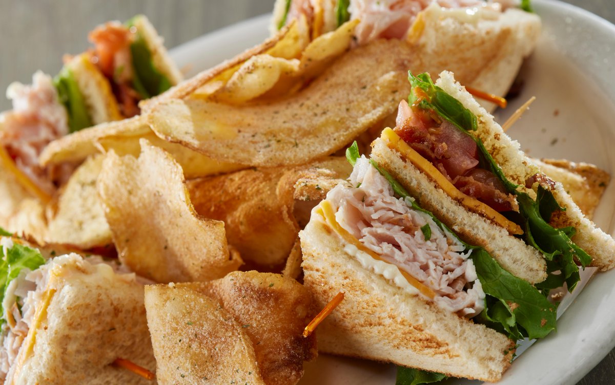 Our classic Turkey Club, new Ranch Chips, and a deal that’s too good to pass up – all for just $10.99. 🤩