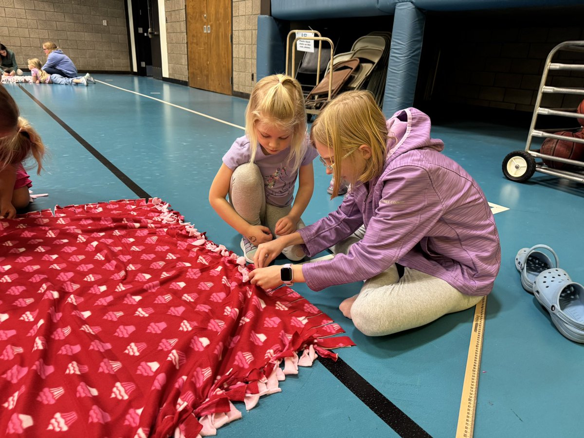 Lisa Foster tweet media