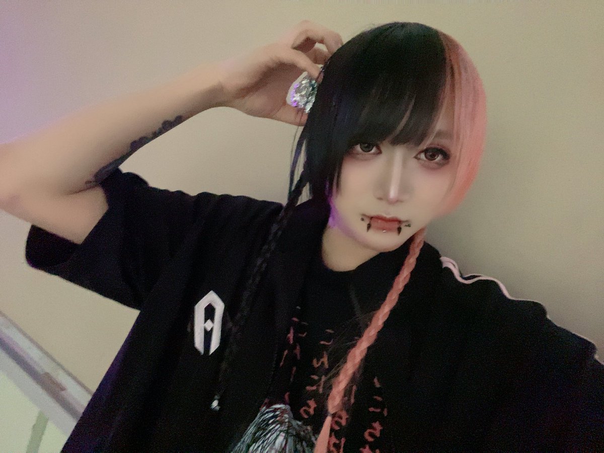 鮮血A子ちゃん 墓荒らしあさひ チェキ 鮮血A子ちゃん 墓荒らしあさひ チェキセット ワンマン限定4ショットチェキ