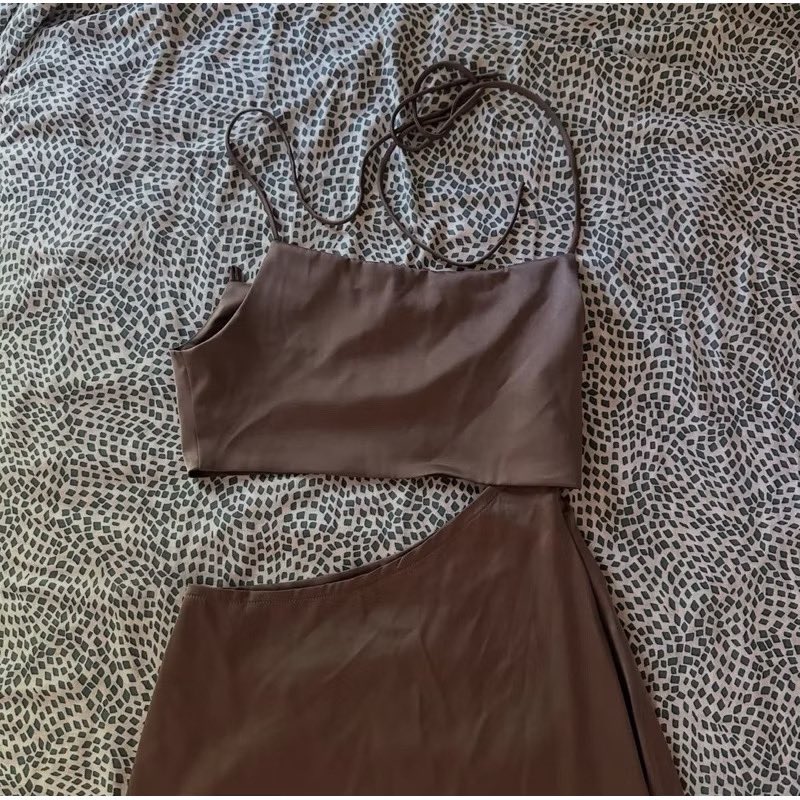 satstuday's tweet photo. ส่งต่อ #dressfriendsbybf  ใส่ไป 1 ครั้งค่า ⭐️ ส่งต่อ 800 บาท free shipping (from 1490 บาท)
Kim Satin Dress สี Ash size m ✨👗
(อก 33-34 นิ้ว เอว 26-27นิ้ว สะโพก 37-38นิ้ว ยาว 47นิ้ว)
💌สอบถาม-สั่งซื้อ dm ka #ส่งต่อ #dressfriendsbybfส่งต่อ #เสื้อผ้ามือสองสภาพดี #usedlikenew https://t.co/OfEBi9K1Mx