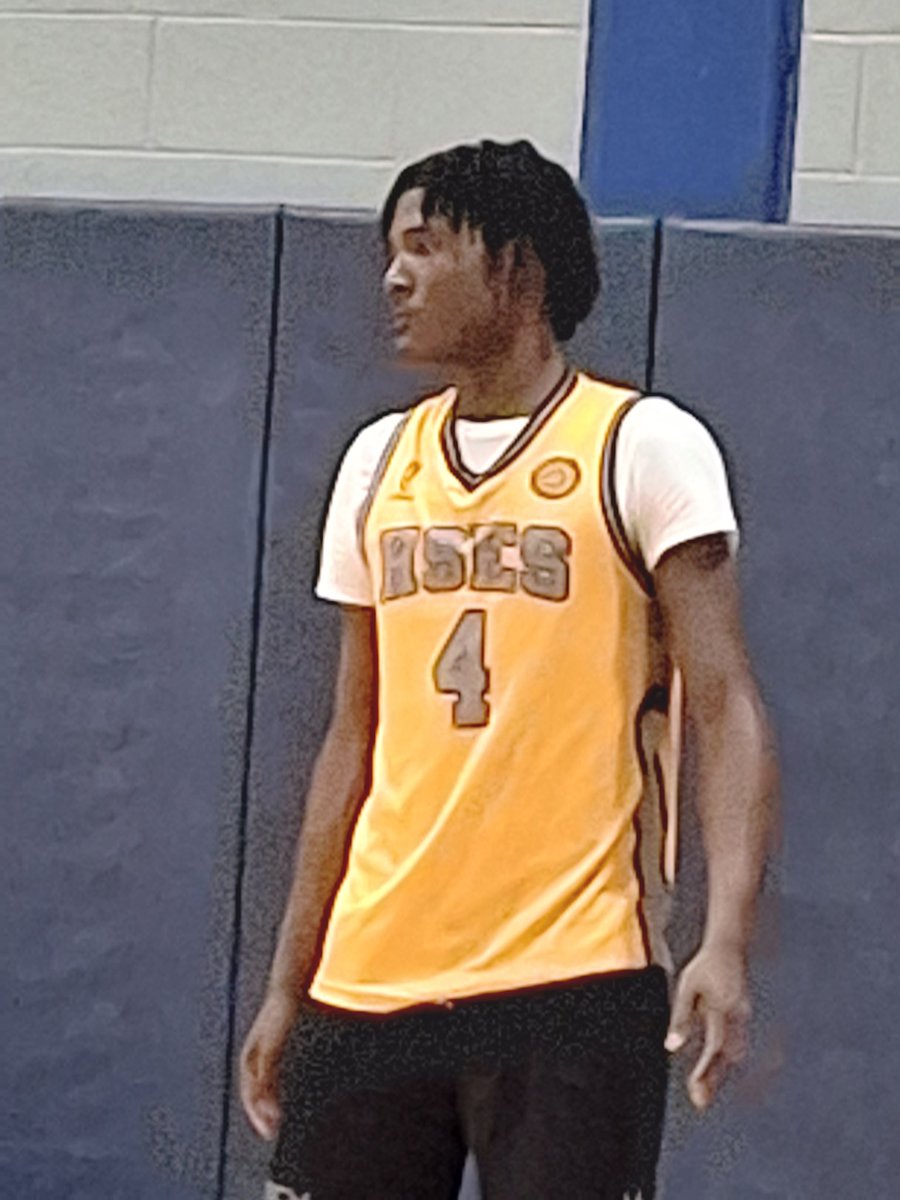 Along with Fareed Brown 2 other young men stood out to me as '26 Sahin Rodriguez #3 and '26 Matt McField #4 both played well as E &amp; S could be a factor in the Public League and PIAA 4A next season.