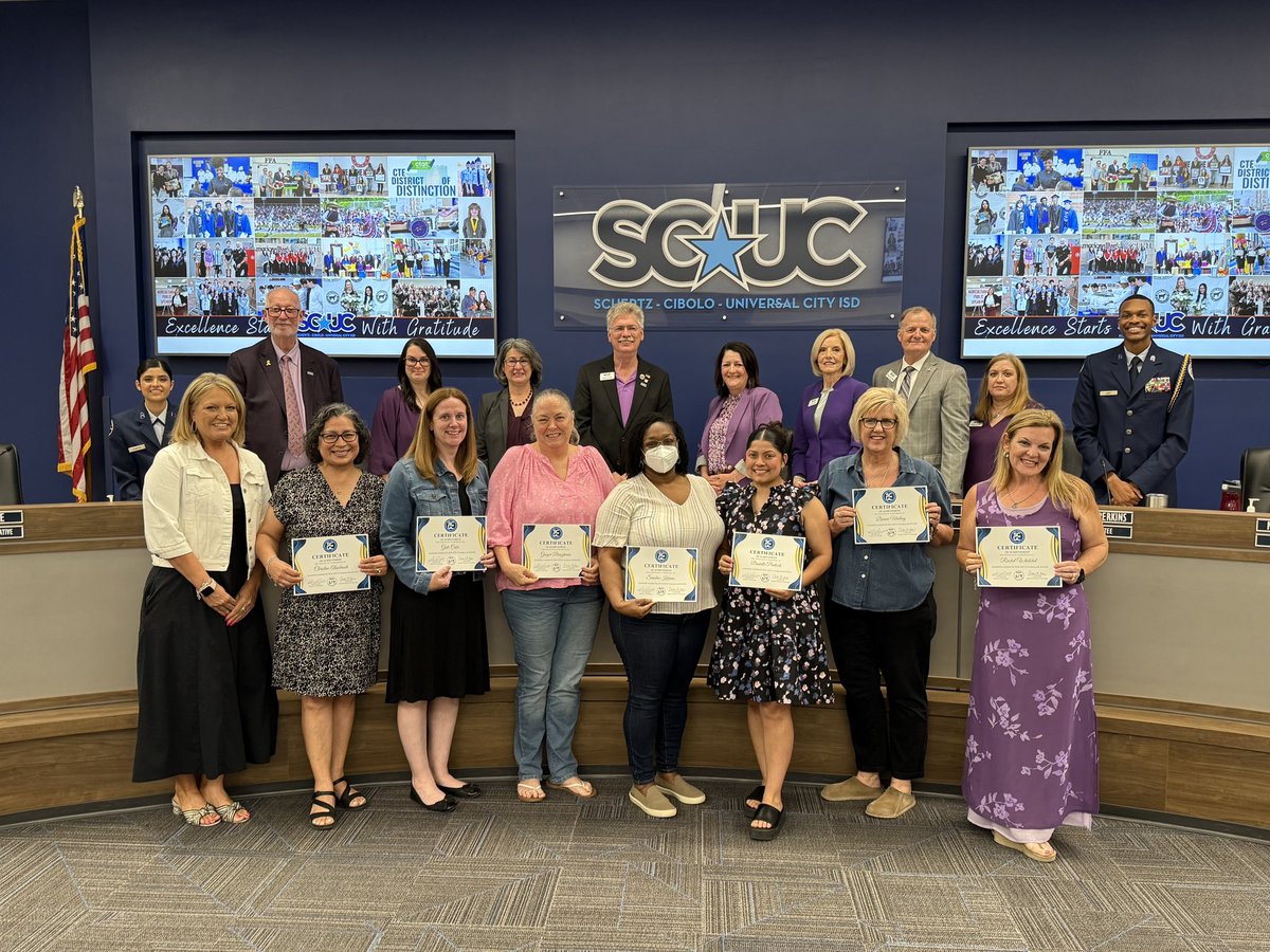 scucit's tweet image. @SCUCISD Congratulations to the 2024-25 LIT Cohort! Twenty total participants successfully completed the LIT academy. #scucisd #scucit
