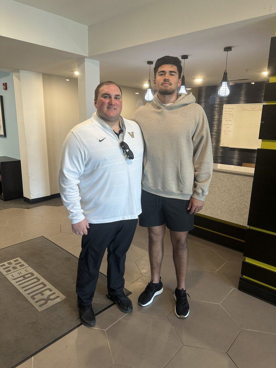 Appreciate <a href="/Coach_Flaherty/">Brendan Flaherty</a> making the trip and stopping by for a visit!