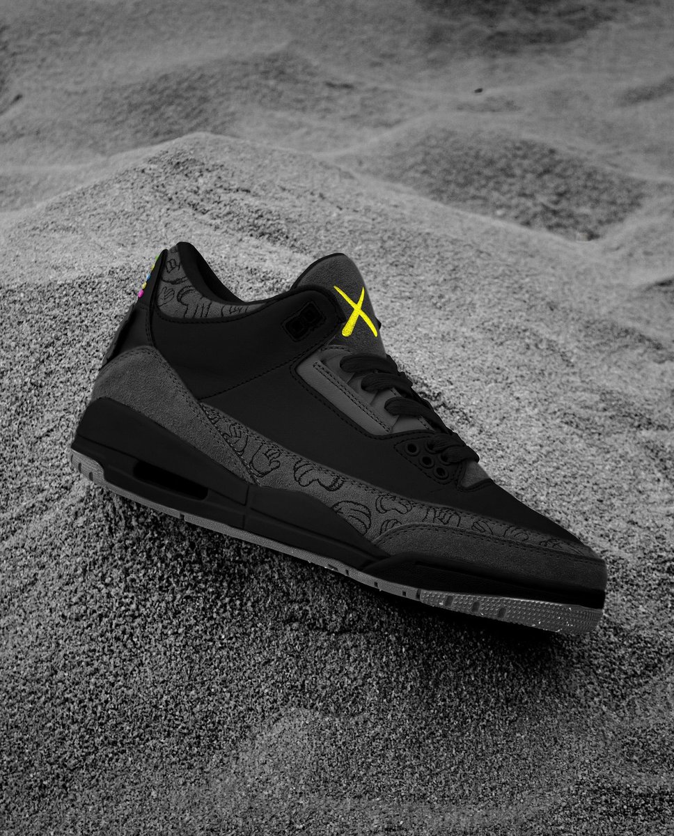 JustFreshKicks's tweet photo. KAWS x Air Jordan 3 Retro "Companion" customs ☠️😵 https://t.co/UYvHfJRe84