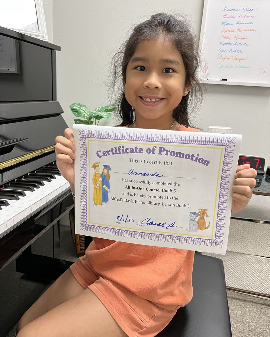 PianoLessonsNFL's tweet image. Ready to push your piano skills to the next level? My advanced piano lessons are all about mastering challenging pieces and techniques. Let’s unlock your full potential—book your advanced lesson today!
#AdvancedPianoLessons #PianoLessonsNaples 
naplespianoteacher.com