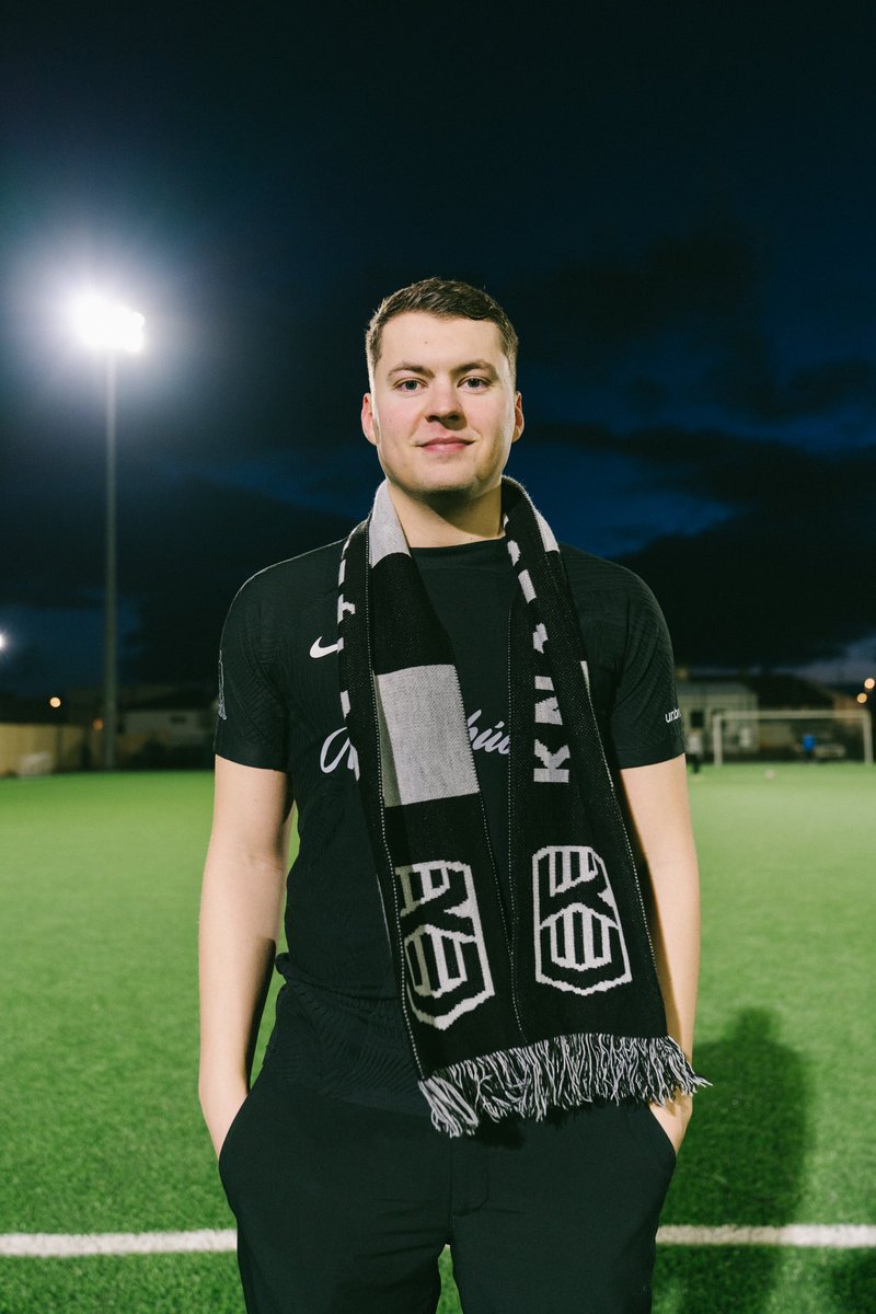 Viktor Már Heiðarsson í KV🤝

Viktor hefur skrifað undir félagsskipti frá Magna þar sem hann hefur verið síðustu 5 tímabil, velkominn í KV!

#KVnation