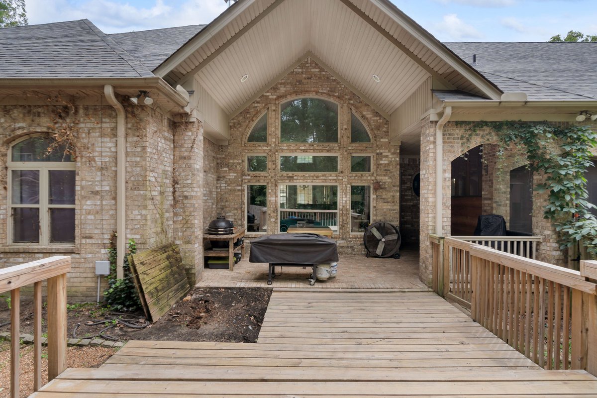 🔥🔥Price Improvement Alert🔥🔥

📍1312 Stone Creek Ln. Jonesboro, Ar.📍

💰$614,900💰

✨Highlights of this Great Home:✨

🎯 One Owner, Custom Built

🎯 4 Bedrooms | 4.5 Baths

🎯 4,335 Square Feet

🎯 Full Walkout Basement  

🎯 Guest House w/Full Bath &amp; 1 Car Garage

🎯