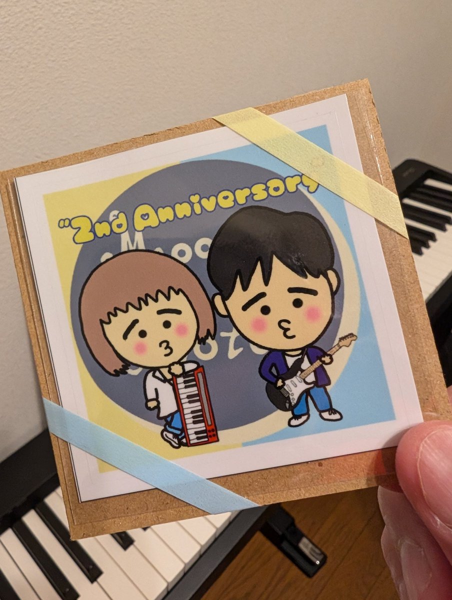 ami_muuuuuuusic's tweet image. このステッカーかわいくて凄く良い🔥🚀🌙✨
びぶーん🍄お忙しい中、送ってくださりありがとう😍
素敵すぎて貼るのがもったいない(笑)
#MoonNotes
#MoonNote2ndAnniversary 
@Re_Aloha_Kazuma 
@vibran_mushroom