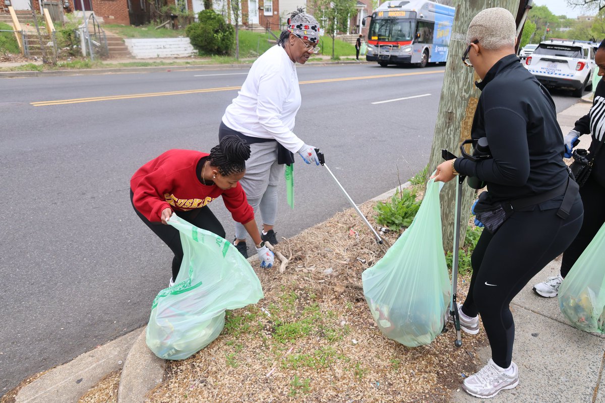 This Earth Day, we're celebrating everything that makes our city clean, green, and beautiful. 🌎

One way we show appreciation for our planet is by taking care of our neighborhoods.

To each and every resident who joined us at the 8th Annual Citywide Spring Cleanup: Thank you!