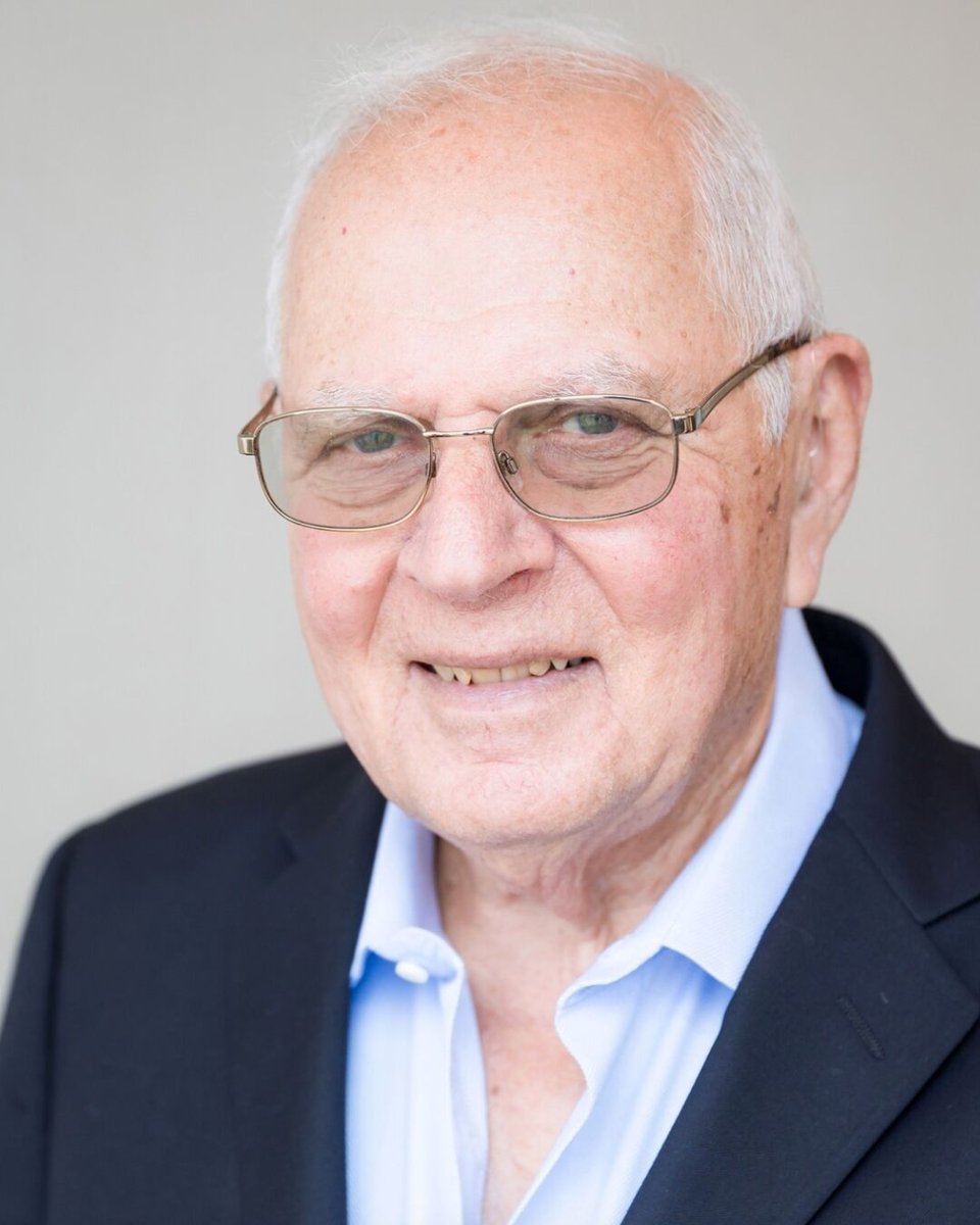 Komera (@komera_) on Twitter photo We are deeply saddened by the passing of Barry Segal, founder of <a href="/SegalFoundation/">Segal Family Foundation</a> & a visionary philanthropist. His unwavering belief in grassroots leaders changed lives across the globe—including at Komera. The world is better because of generous, changemakers like Barry Segal. We are deeply saddened by the passing of Barry Segal, founder of <a href="/SegalFoundation/">Segal Family Foundation</a> & a visionary philanthropist. His unwavering belief in grassroots leaders changed lives across the globe—including at Komera. The world is better because of generous, changemakers like Barry Segal.