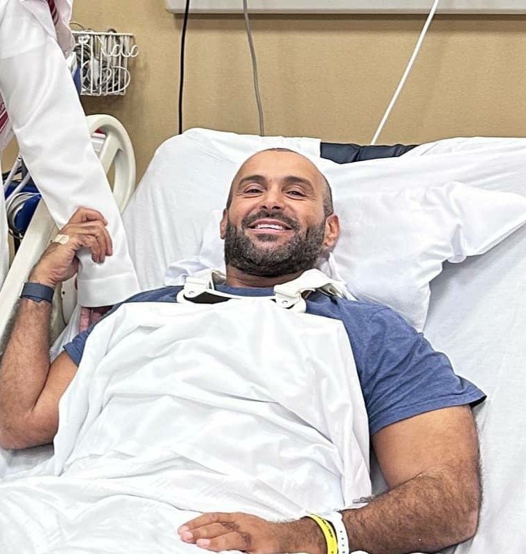 بنية الشفاء #العاجل 
بختار حسابين من التغريدة هذي 
      هدية "20 " الف ريال 
         موعدنا بعد الساعه 12 
رتويت للتغريدة + لايك❤️ + تعليق بنقطه👌
#النصر_ضمك 
#توثيق_البطولات