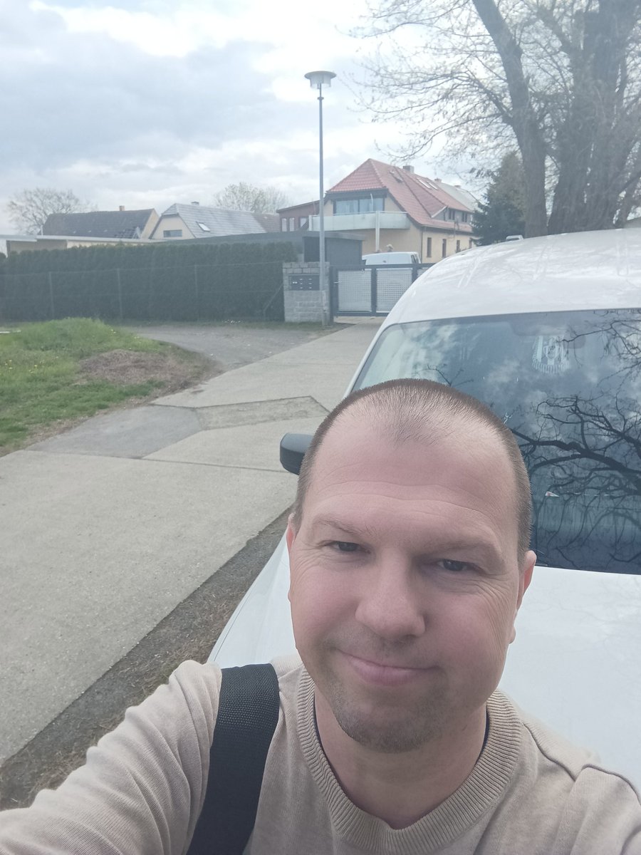 PecherMartin's tweet photo. Tagespensum für heute erreicht.
Danke an die Bürger von #Belgern und #Dommitzsch für die netten Gespräche vor Ort. https://t.co/t076Q0sUje