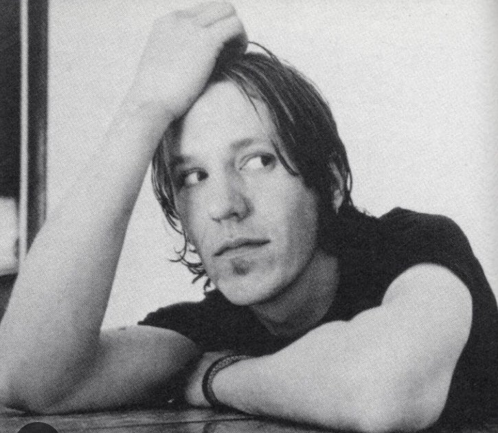 I just hate the expression ‘let him rest in peace,’ as if looking into a cold case is harmful to the dead. Not only it’s not harmful, it’s commendable when we don’t know what happened &amp; the case has remained unsolved for 22 years. Family &amp; friends want closure #elliottsmith