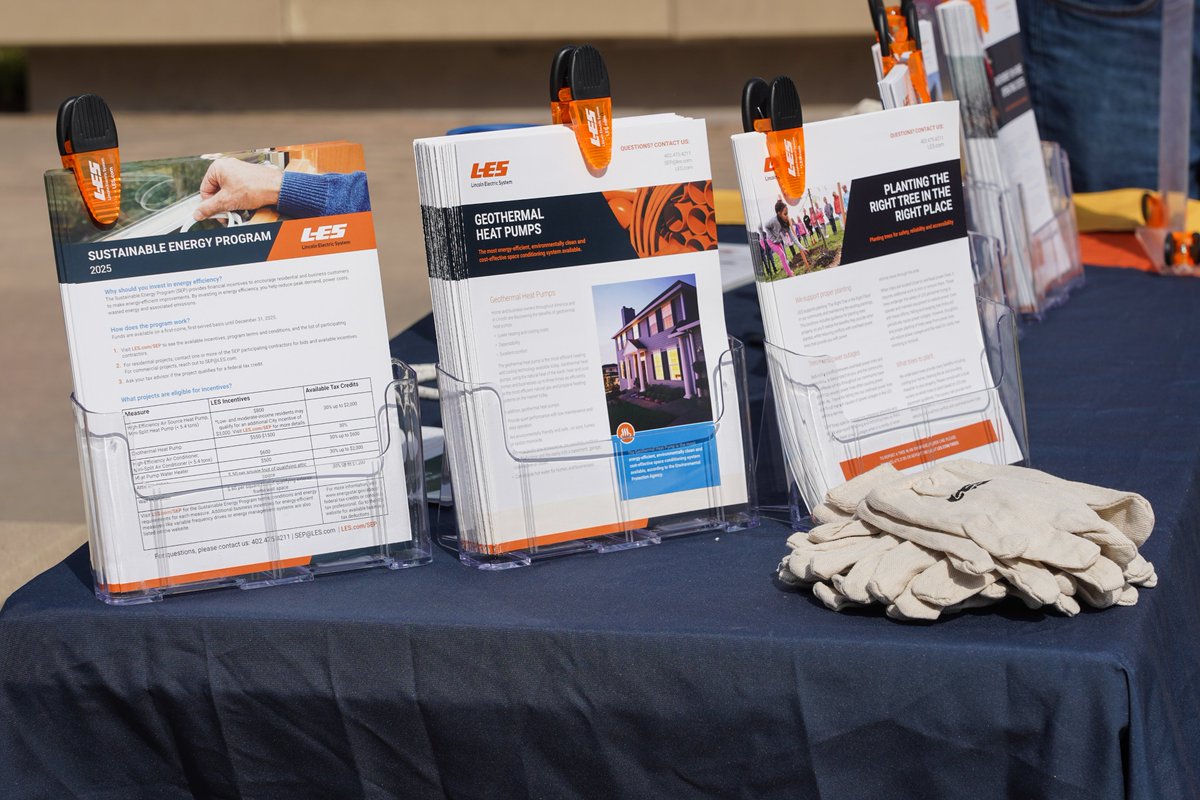 Happy Earth Day! 💚🧡 Thank you to everyone who stopped by Lincoln Earth Day this Saturday at Innovation Campus. We had a great time! ⚡️