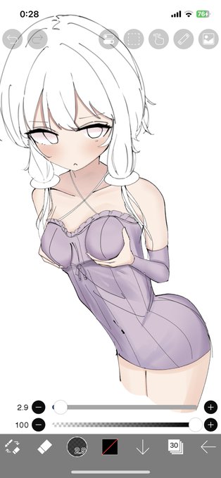 これちなみに普通の衣装でも描いてます 