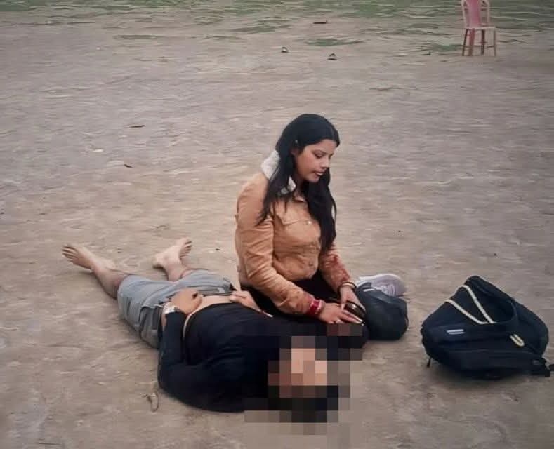 🍁 Sartaj lissery سرتاج 🍁 (@lisserysaruu) on Twitter photo #Inpic: #pahalgam incident A woman #mourns at Baisaran #Pahalgam as the body of her #husband lies #beside her.
<a href="/OmarAbdullah/">Omar Abdullah</a> <a href="/AmitShah/">Amit Shah</a> <a href="/narendramodi/">Narendra Modi</a> <a href="/JKNC_Pahalgam/">J&K National Conference Pahalgam</a> #Inpic: #pahalgam incident A woman #mourns at Baisaran #Pahalgam as the body of her #husband lies #beside her.
<a href="/OmarAbdullah/">Omar Abdullah</a> <a href="/AmitShah/">Amit Shah</a> <a href="/narendramodi/">Narendra Modi</a> <a href="/JKNC_Pahalgam/">J&K National Conference Pahalgam</a>