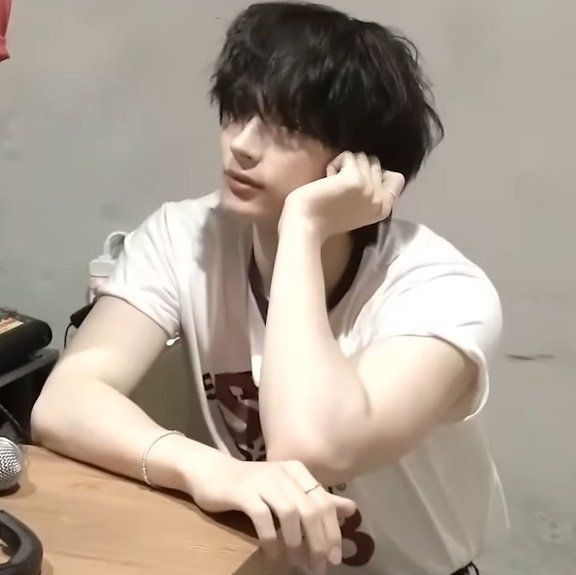 휴^휴 (@hnktimes) on Twitter photo 