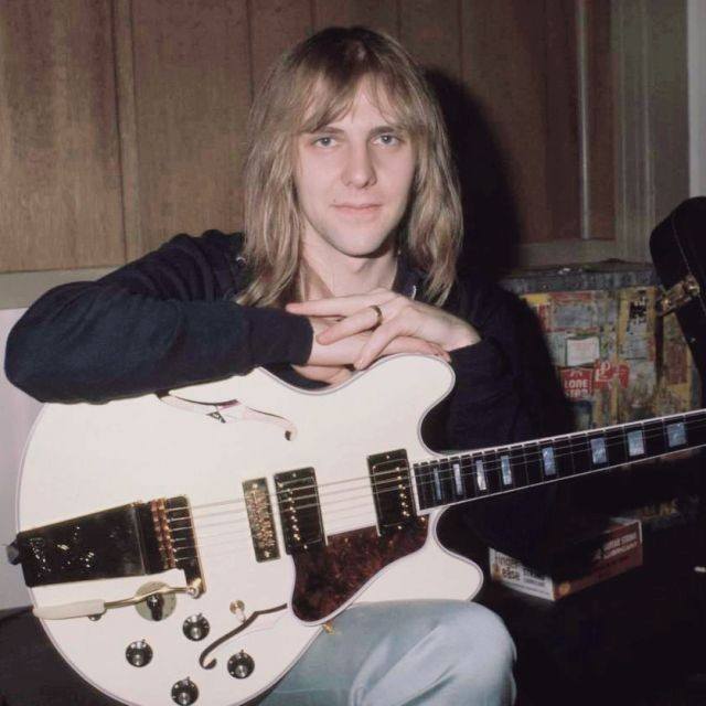 Site Updates from Power Windows...A Tribute To Rush: "My '77 - Alex Lifeson" - Classic Rock #173, July ... powerwindowsupdates.blogspot.com/2025/04/my-77-…