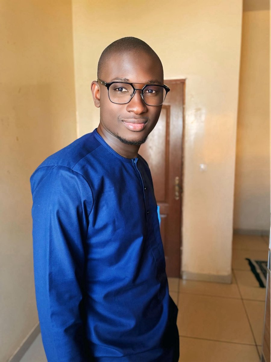 2015.             VS.  2025