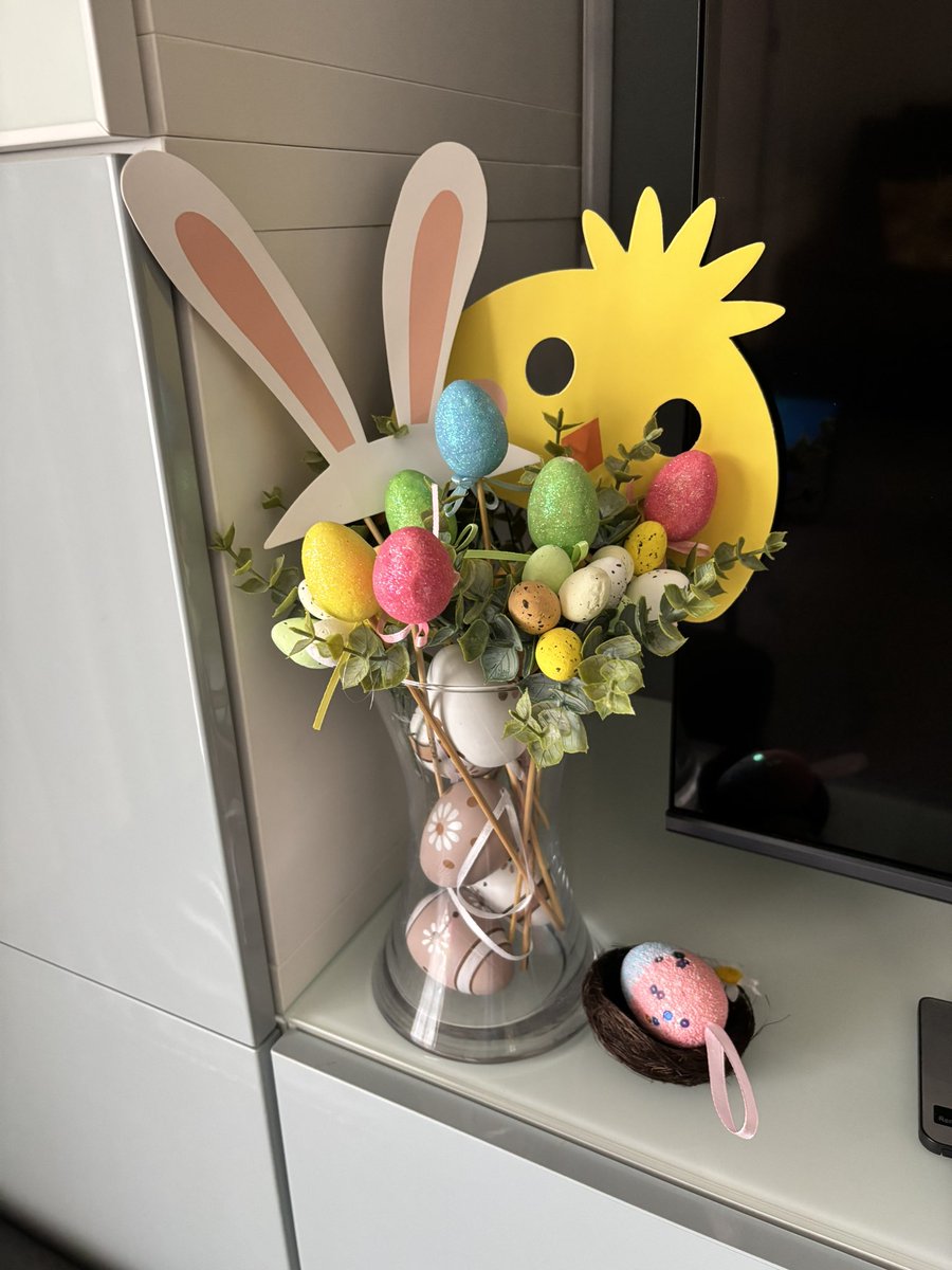 Bay6Project's tweet image. Easter at @Bay6Project is always good fun, decorating  and eating lots of chocolate! #bay6 #Easter2025