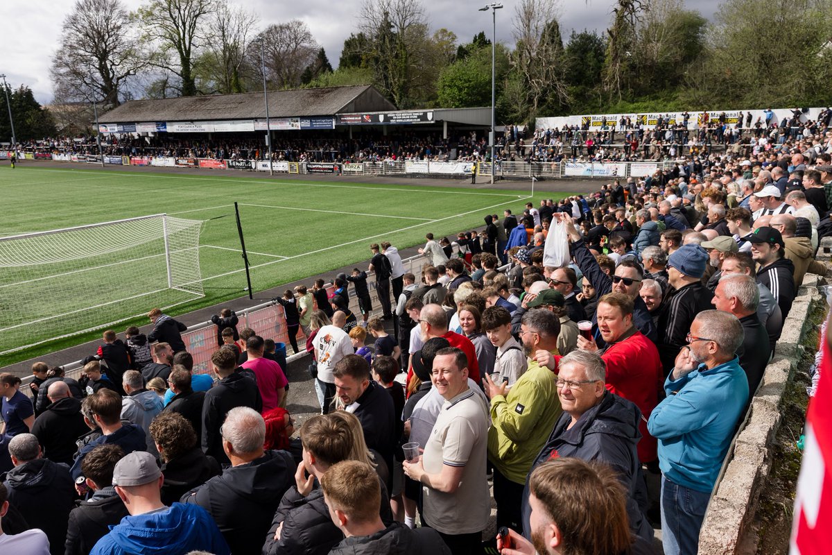 CalRP2's tweet image. Special club! A season to remember🤍🖤
@MerthyrTownFC