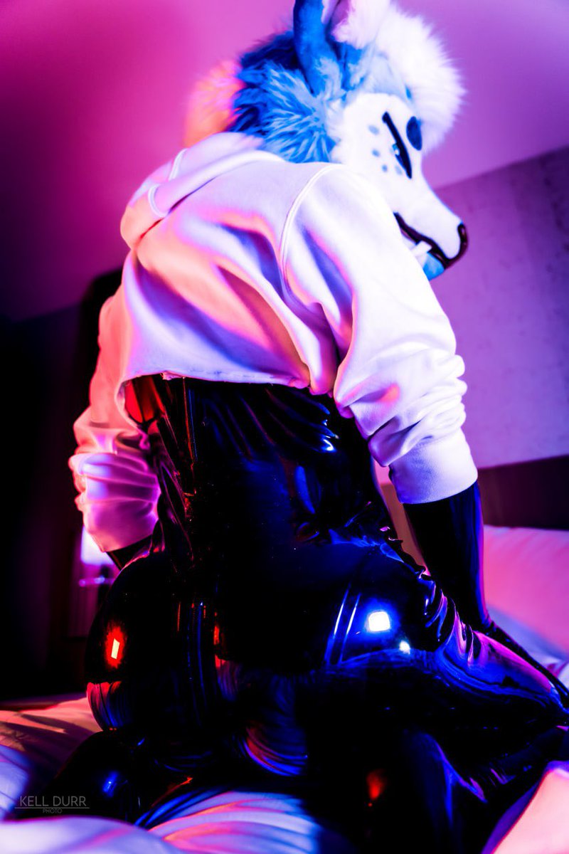 Eyes up here stupid 😡

📸: @kelldurr 🦋