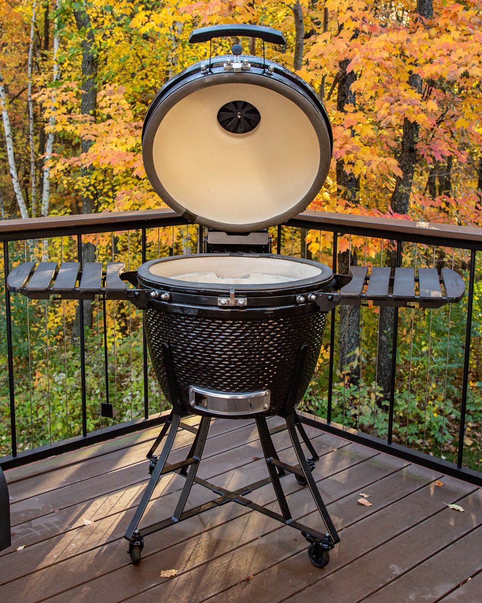 LouisianaGrills's tweet photo. Louisiana Grills Ceramic Kamado 🔥

A sophisticated cooking experience with irresistible charcoal flavor.🤤

#charcoal #grill #bbqmaster #foodie #exploreproducts #pelletgrill #louisianagrills https://t.co/8GPWrqBMzt
