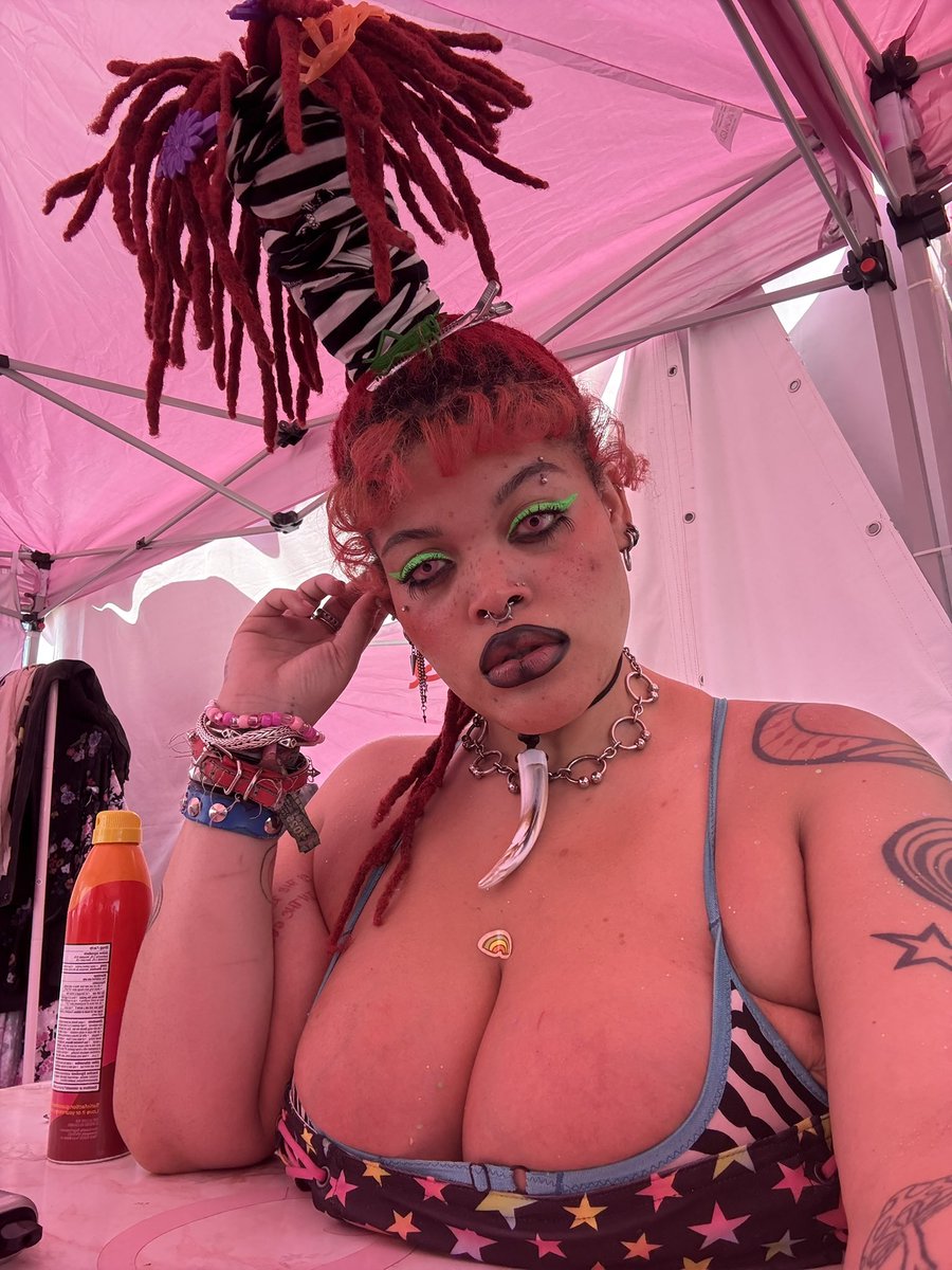 princess_dykee's tweet photo. freak like me ? https://t.co/U5ZWUAOPzk