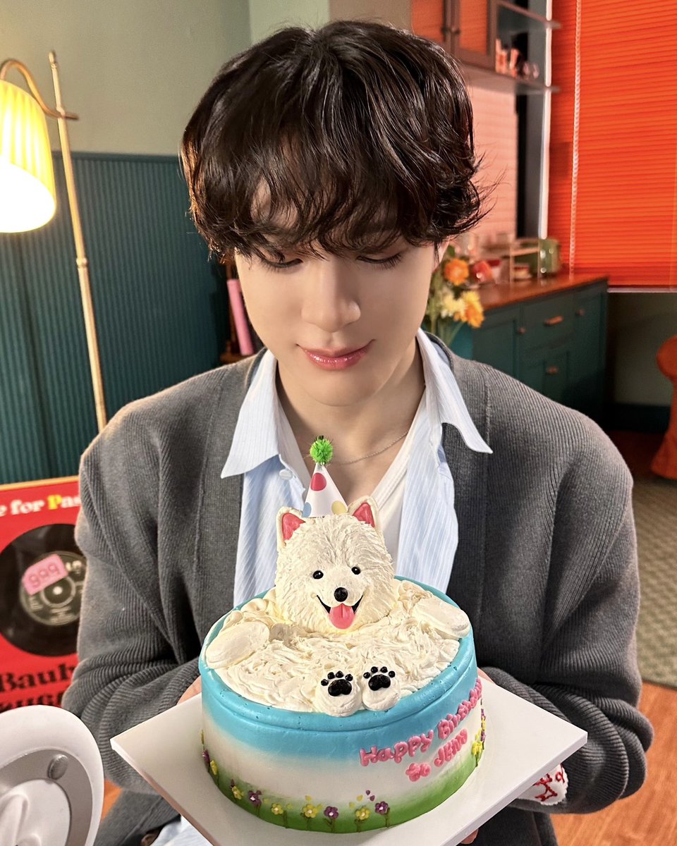 LJNFEED's tweet photo. oh so lovelee.. jeno lee… ෆ.◜◡◝ෆ 🎂

#우리의바다_제노야_생일축하해
#HeavenLeeJENODay https://t.co/YTQ3Iu6KjL