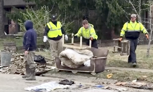 Kentucky Edition looks at the ongoing flood clean-up and recovery efforts in Frankfort: ow.ly/HS8k50VF8UY