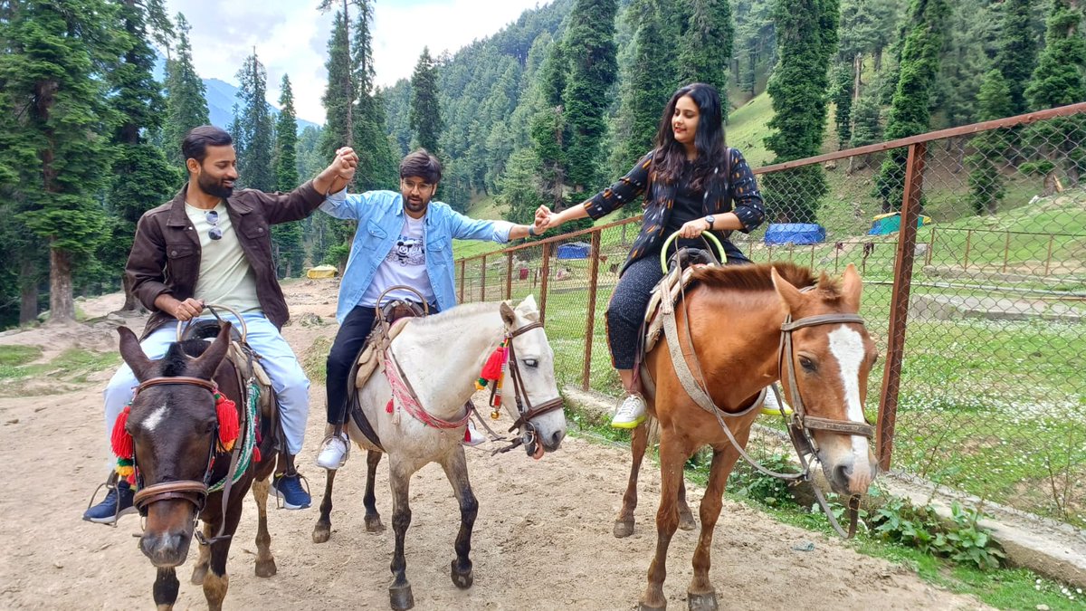 Parveen K Dogra (@kparveen) on Twitter photo A couple of years ago we visited the same #baisaranvalley and it's the most beautiful place I have ever visited. The gruesome #kashmirterrorattack will take us 10 years back. The locals will be affected the most with no tourist activity at all 😓 <a href="/JhaShreyasi/">Shreyasi jha</a> <a href="/pranjalshekhar/">pranjal shekhar</a> A couple of years ago we visited the same #baisaranvalley and it's the most beautiful place I have ever visited. The gruesome #kashmirterrorattack will take us 10 years back. The locals will be affected the most with no tourist activity at all 😓 <a href="/JhaShreyasi/">Shreyasi jha</a> <a href="/pranjalshekhar/">pranjal shekhar</a>