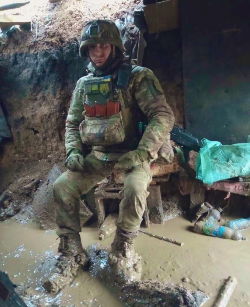 Pray for these brave soldiers who still fighting on the front lines 🙏 🇺🇦